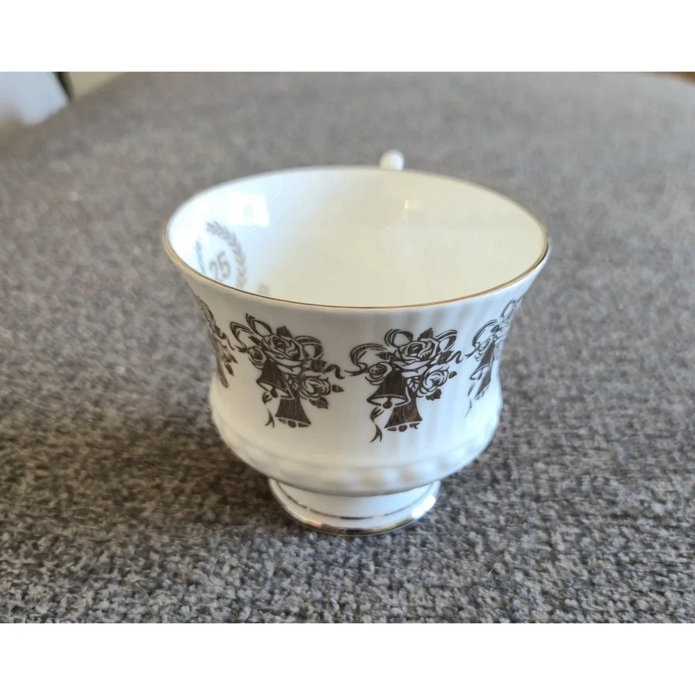 Elizabethan Staffordshire Fine Bone China 25th Anniversary Teacup Silver England